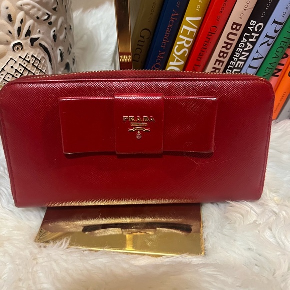 Prada Red Bow Wallet - Picture 1 of 9